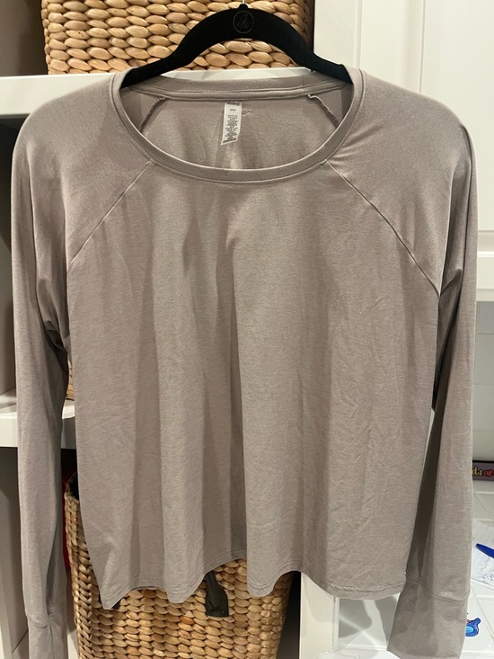 Beyond Yoga Tops - Beyond Yoga Light Taupe Long Sleeve Raglan Top